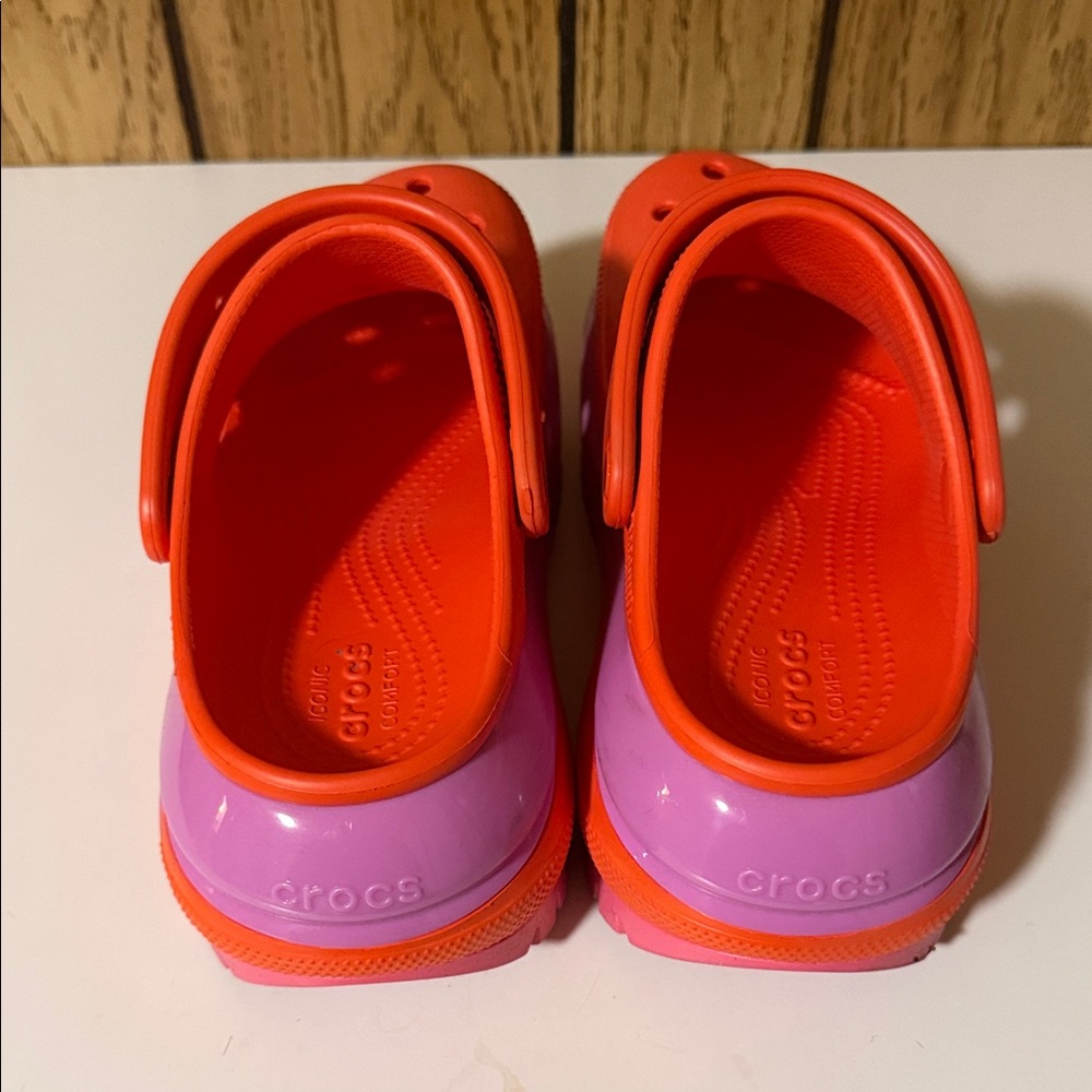 CROCS Mega Crush Vibrant Orange and Purple Water Shoes - Picture 3 of 3
